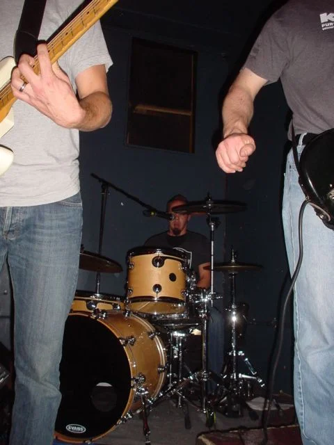 Spanish for 100 performing at Mars Bar