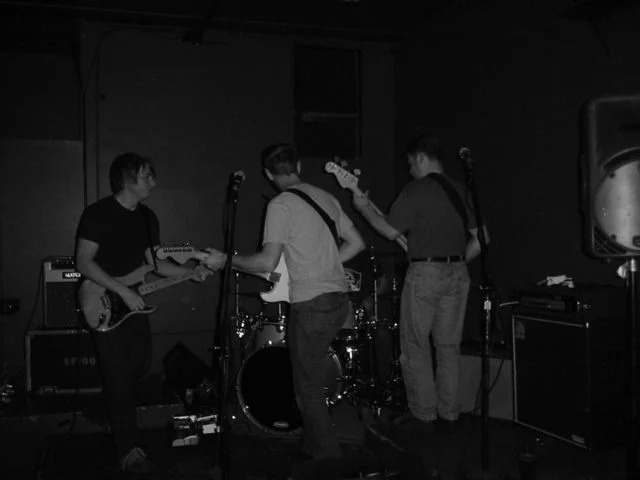 Spanish for 100 performing at Mars Bar